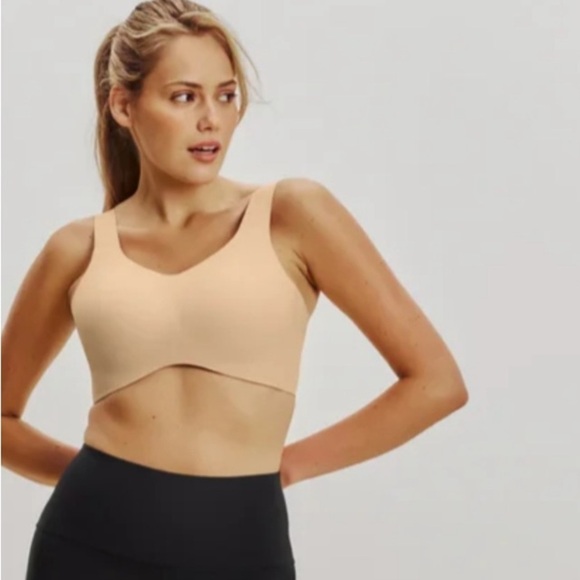 Knix NWT Catalyst Sports Bra Size 5 Warm Sand Wireless Beige Cream Comfort NEW - Picture 1 of 15
